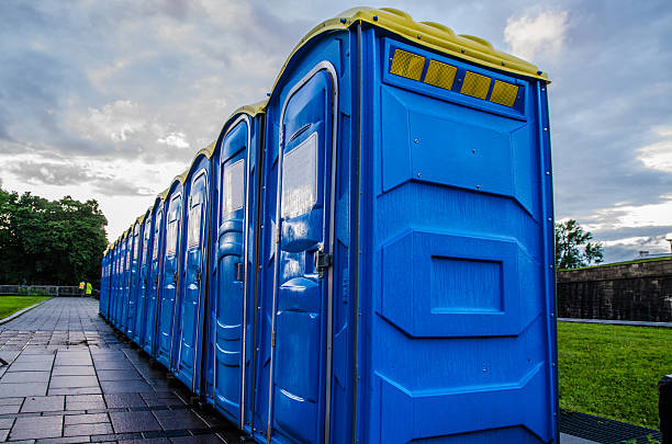 Best Porta potty rental near me  in Algonquin, IL